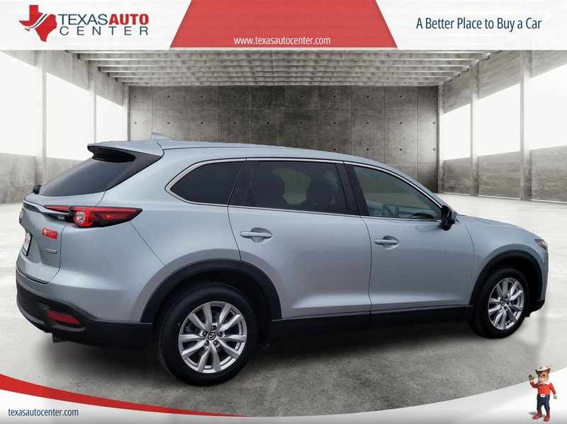 Mazda CX-9 Vehicle Full-screen Gallery Image 6