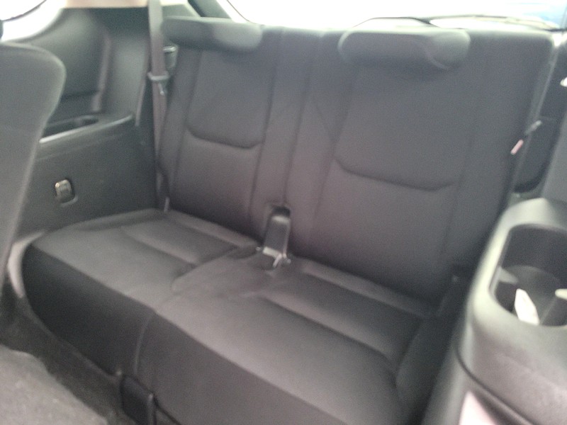 Mazda CX-9 Vehicle Full-screen Gallery Image 18