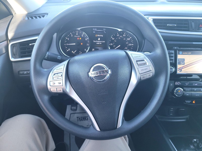 Nissan Rogue Vehicle Full-screen Gallery Image 14