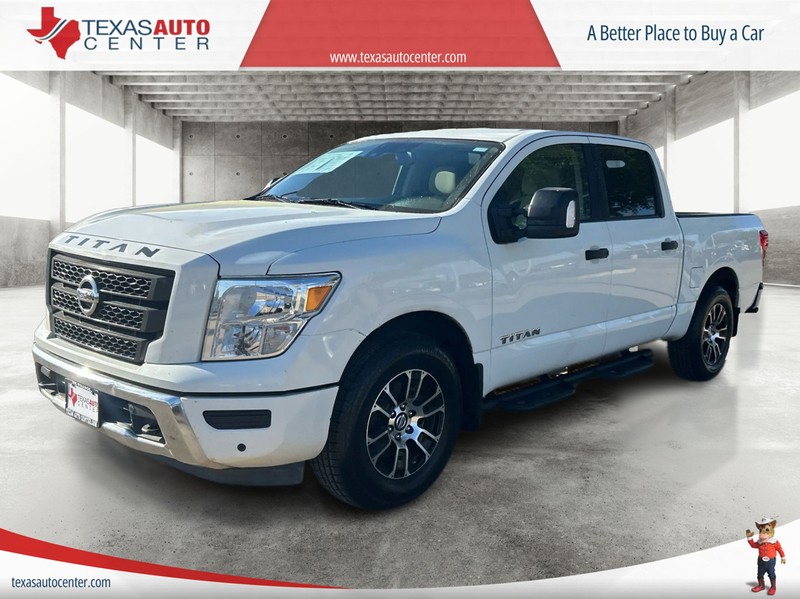 Nissan Titan Vehicle Full-screen Gallery Image 2