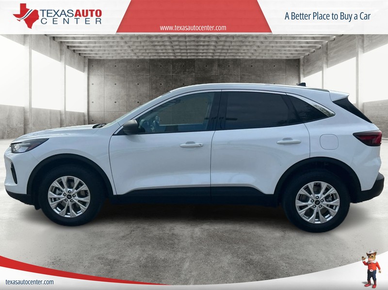 Ford Escape Vehicle Full-screen Gallery Image 5