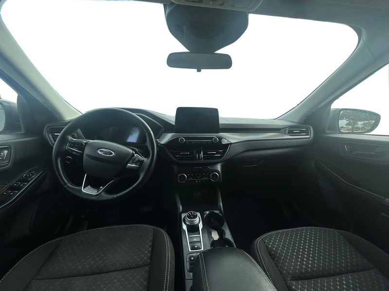 Ford Escape Vehicle Full-screen Gallery Image 15