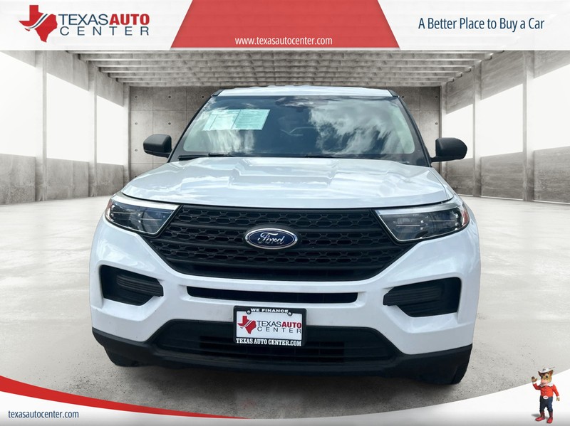 Ford Explorer Vehicle Full-screen Gallery Image 3