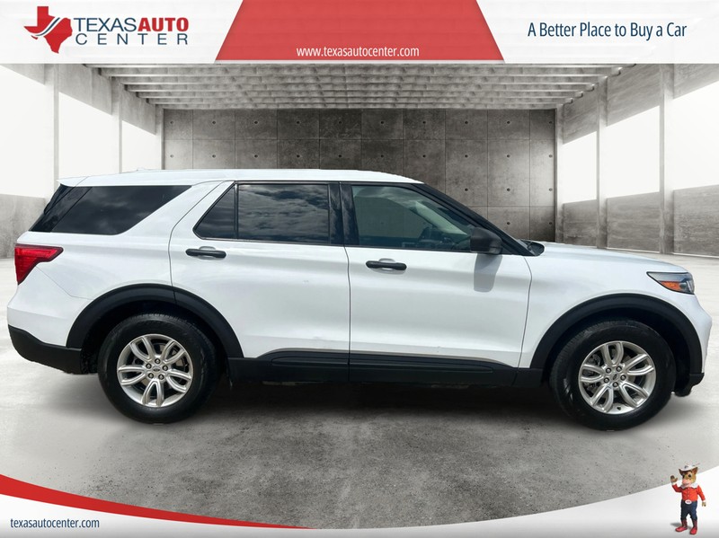 Ford Explorer Vehicle Full-screen Gallery Image 4