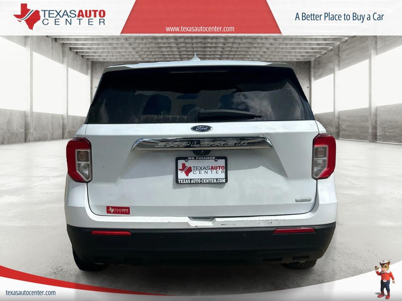 Ford Explorer Vehicle Full-screen Gallery Image 6