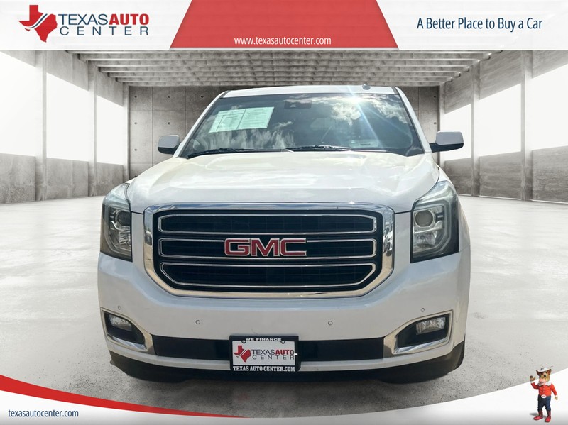 GMC Yukon Vehicle Full-screen Gallery Image 3