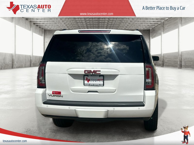 GMC Yukon Vehicle Full-screen Gallery Image 6