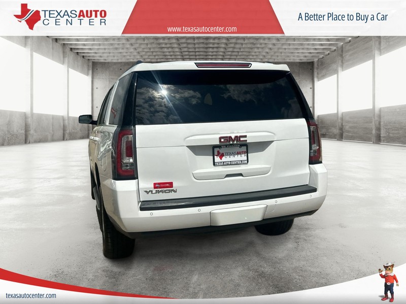 GMC Yukon Vehicle Full-screen Gallery Image 8