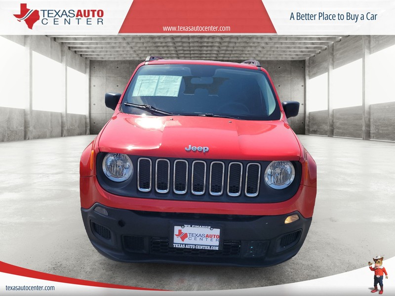 Jeep Renegade Vehicle Full-screen Gallery Image 3