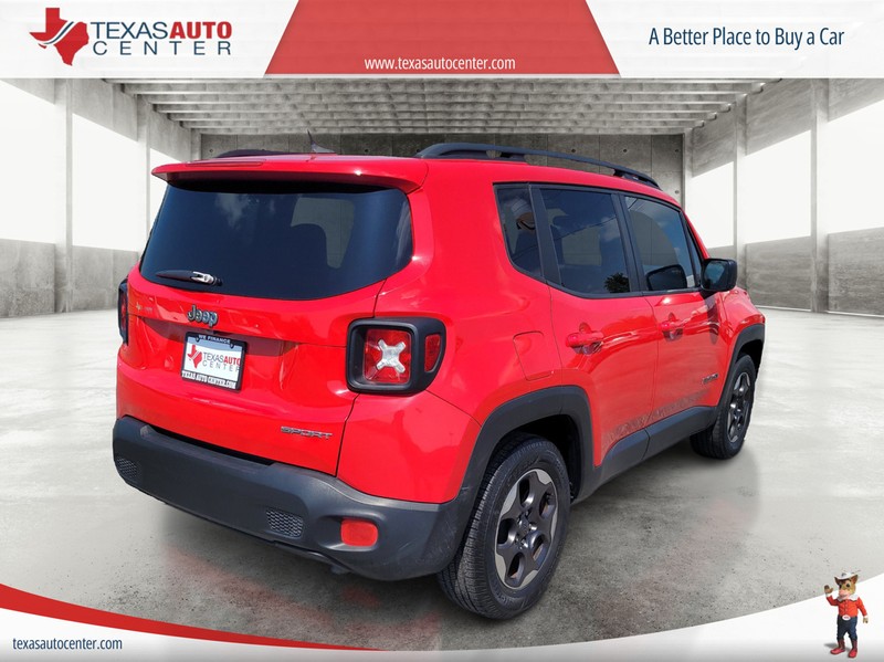 Jeep Renegade Vehicle Full-screen Gallery Image 7