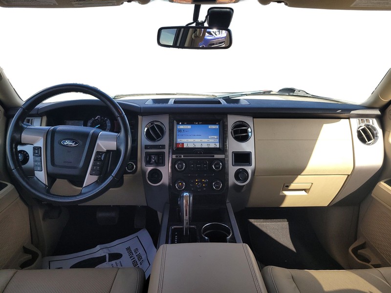 Ford Expedition Vehicle Full-screen Gallery Image 16