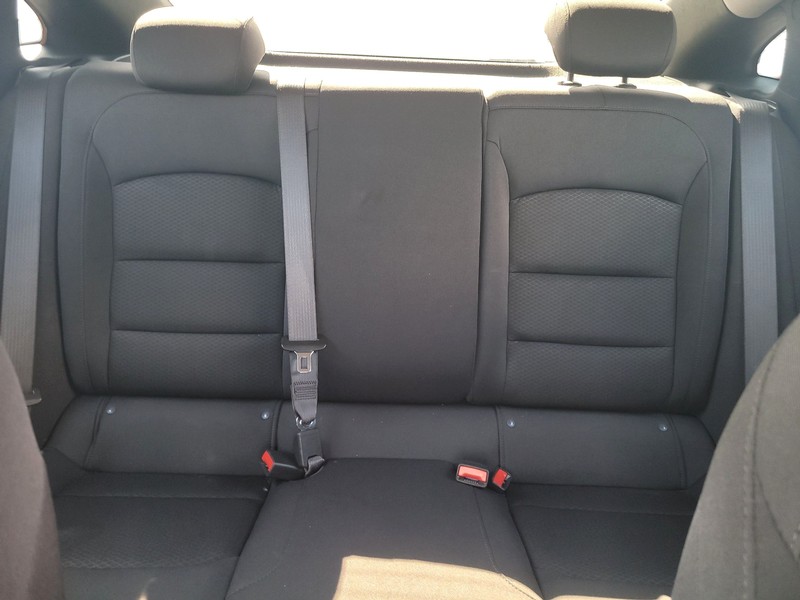 Chevrolet Malibu Vehicle Full-screen Gallery Image 12