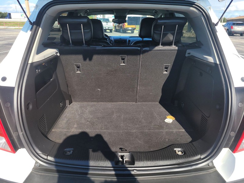 Chevrolet Trax Vehicle Full-screen Gallery Image 9