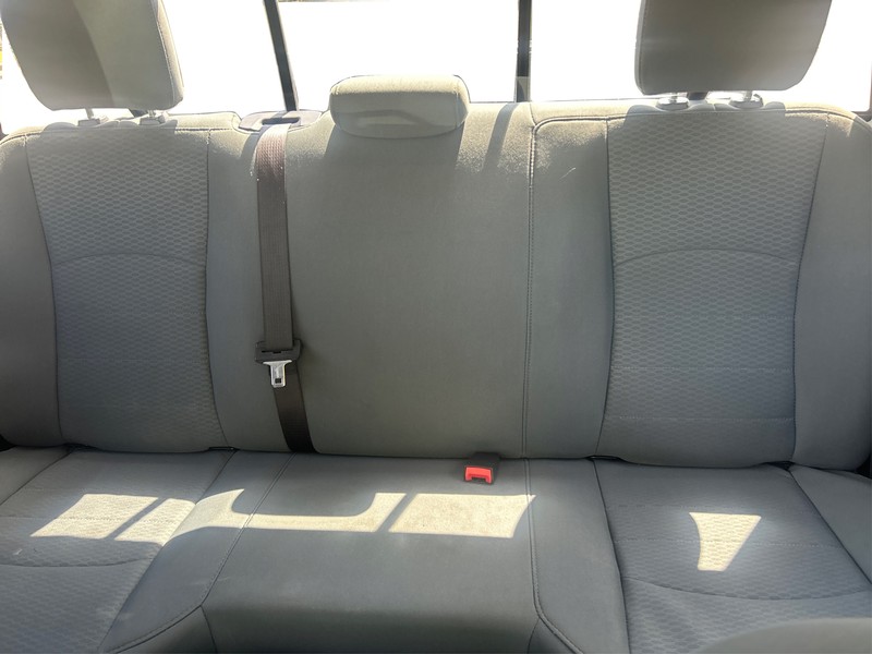 Ram 1500 Vehicle Full-screen Gallery Image 12