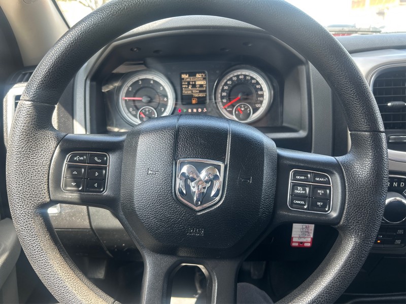 Ram 1500 Vehicle Full-screen Gallery Image 13