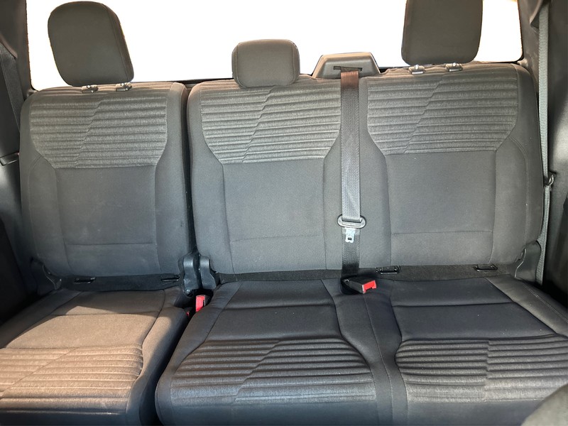 Ford F-150 Vehicle Full-screen Gallery Image 12