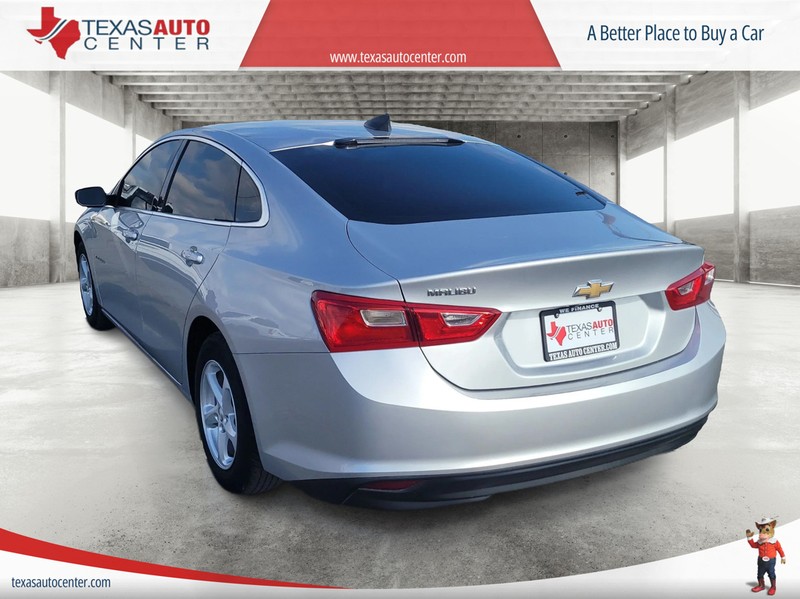 Chevrolet Malibu Vehicle Full-screen Gallery Image 8