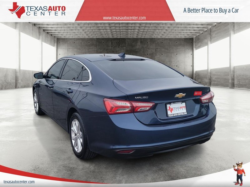 Chevrolet Malibu Vehicle Full-screen Gallery Image 8