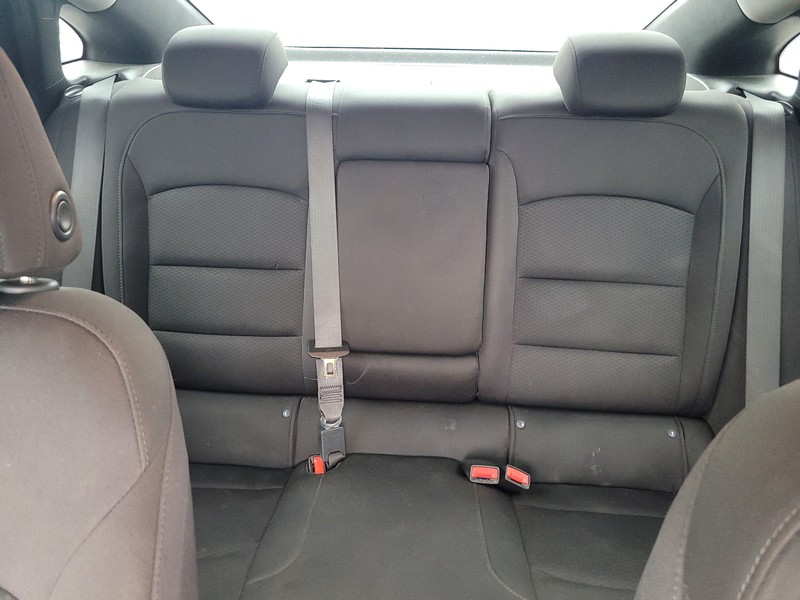 Chevrolet Malibu Vehicle Full-screen Gallery Image 12