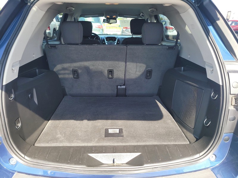 Chevrolet Equinox Vehicle Full-screen Gallery Image 11