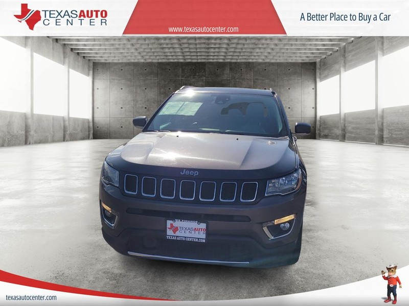 Jeep Compass Vehicle Full-screen Gallery Image 3