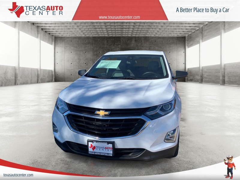 Chevrolet Equinox Vehicle Full-screen Gallery Image 02