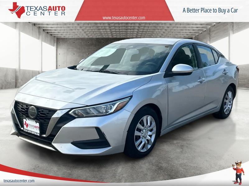 Nissan Sentra Vehicle Full-screen Gallery Image 2