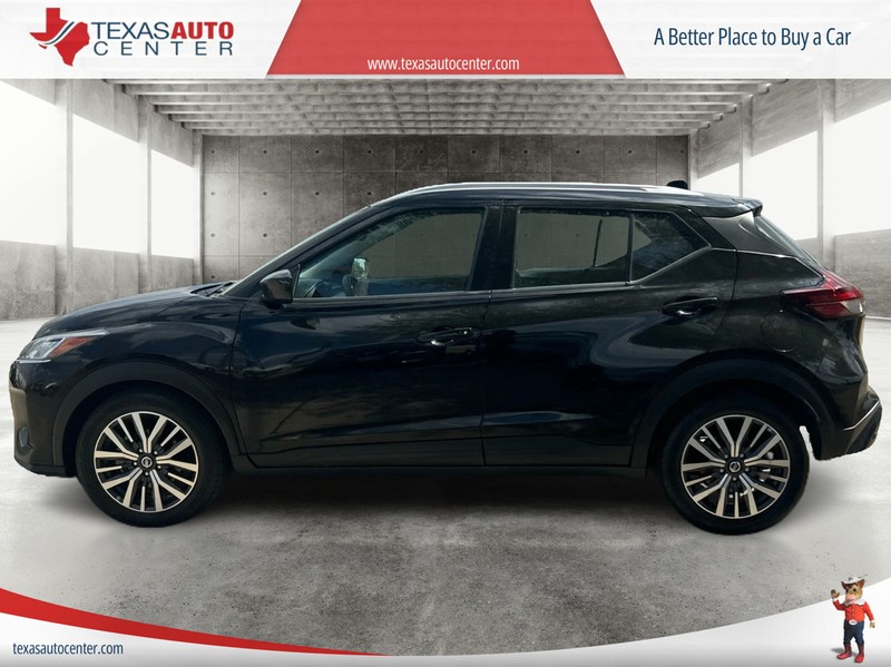 Nissan Kicks Vehicle Full-screen Gallery Image 5