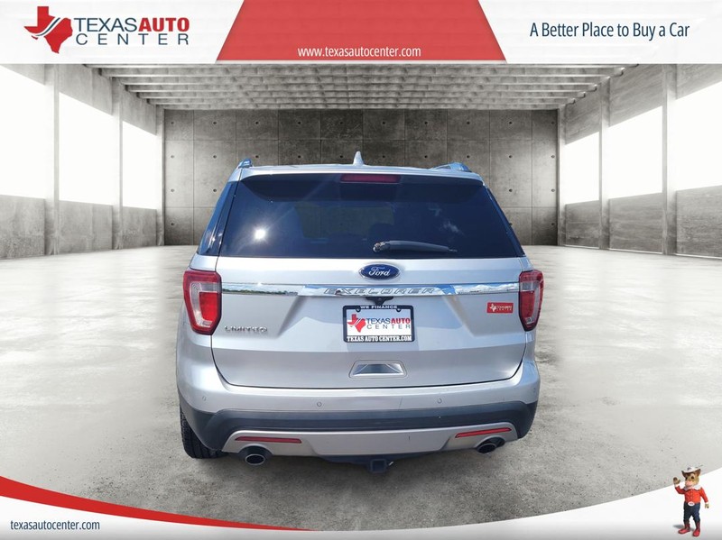 Ford Explorer Vehicle Full-screen Gallery Image 6