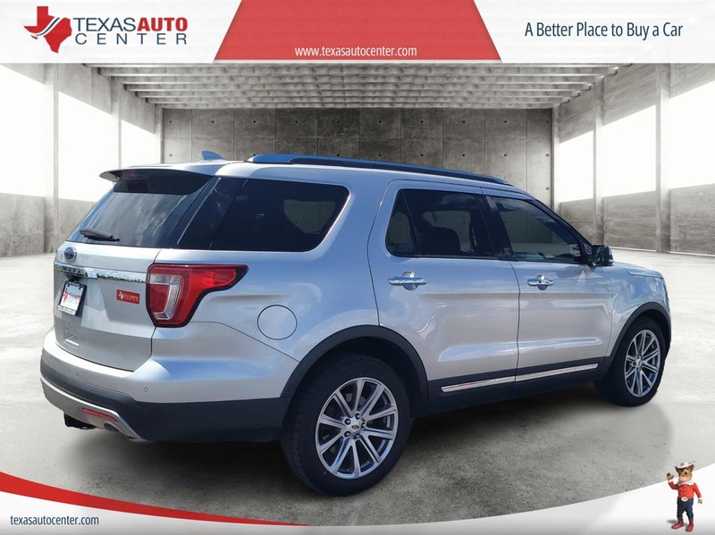 Ford Explorer Vehicle Full-screen Gallery Image 7