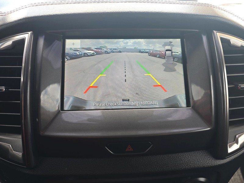 Ford Ranger Vehicle Full-screen Gallery Image 17