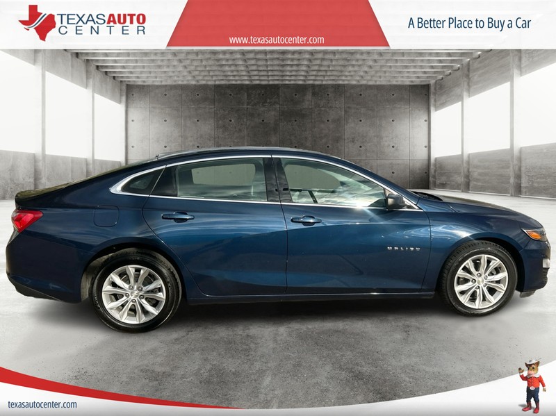 Chevrolet Malibu Vehicle Full-screen Gallery Image 4