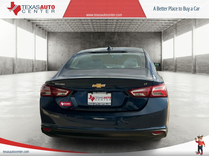 Chevrolet Malibu Vehicle Full-screen Gallery Image 5