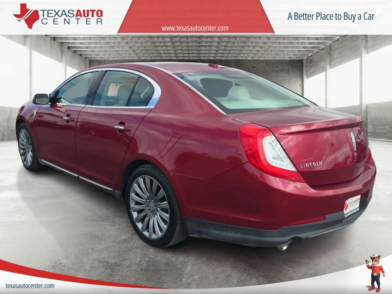 Lincoln MKS Vehicle Full-screen Gallery Image 8