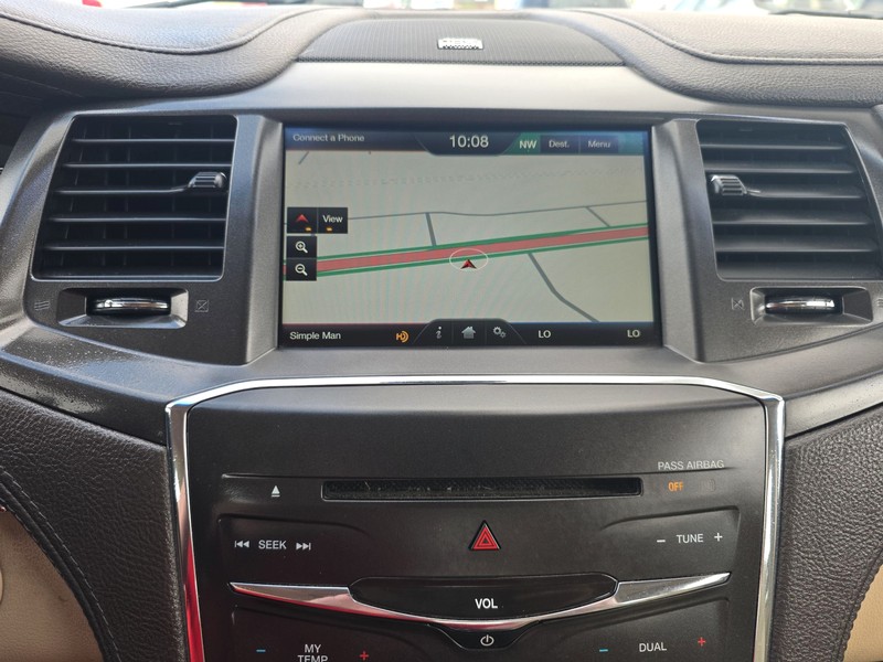 Lincoln MKS Vehicle Full-screen Gallery Image 16