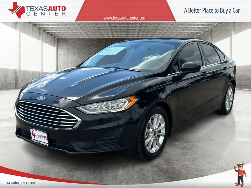 Ford Fusion Vehicle Full-screen Gallery Image 2