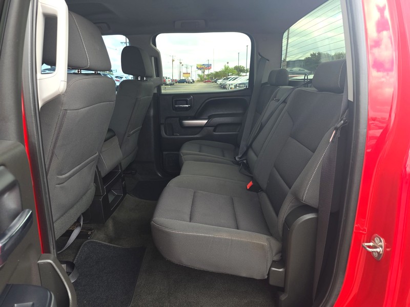 Chevrolet Silverado 1500 Vehicle Full-screen Gallery Image 10