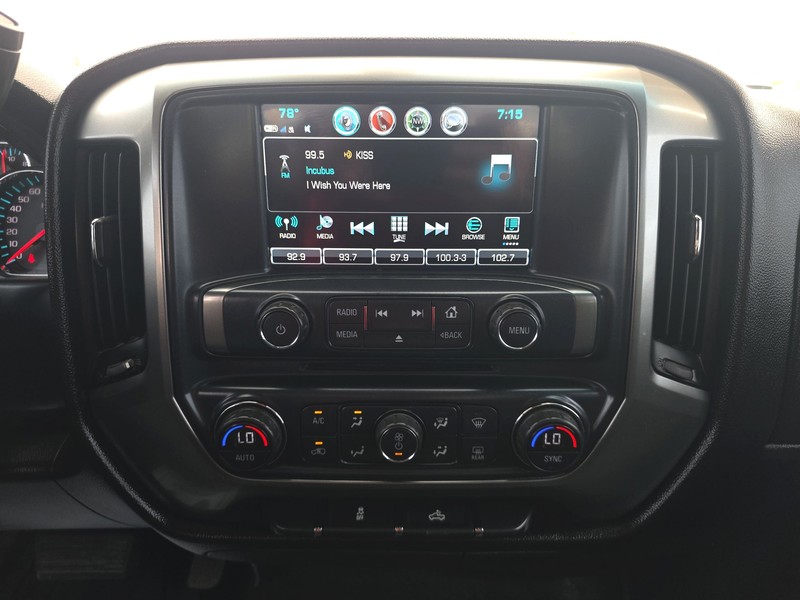 Chevrolet Silverado 1500 Vehicle Full-screen Gallery Image 11