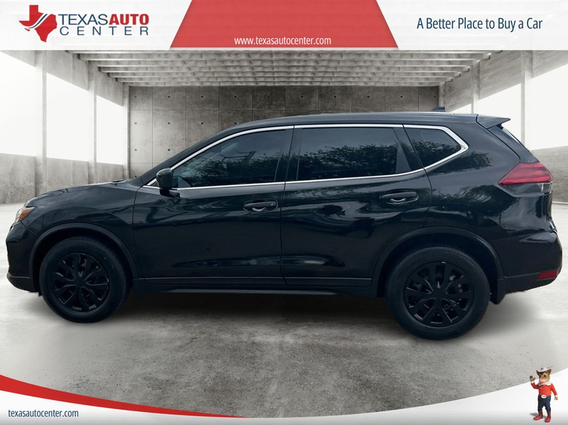 Nissan Rogue Vehicle Full-screen Gallery Image 5