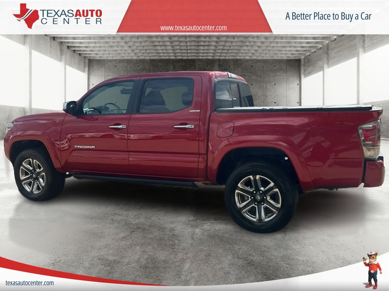 Toyota Tacoma Vehicle Full-screen Gallery Image 5