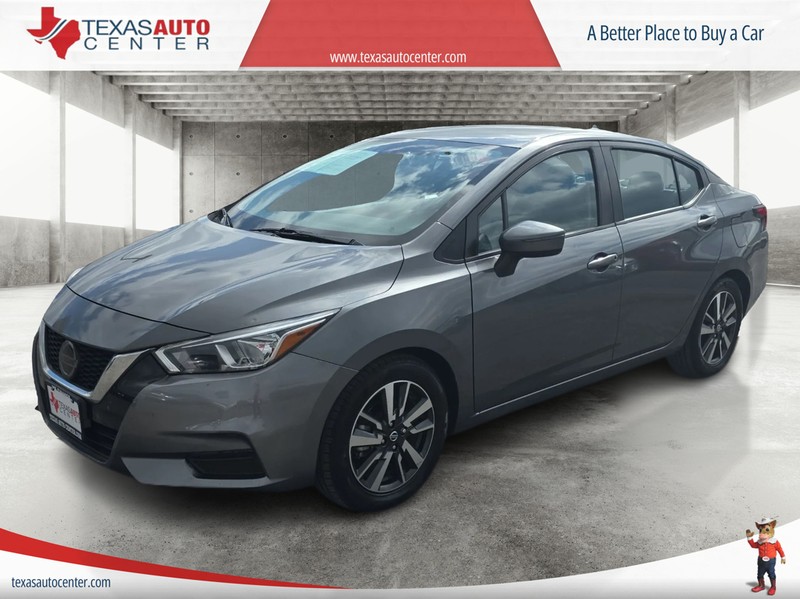 Nissan Versa Vehicle Full-screen Gallery Image 2