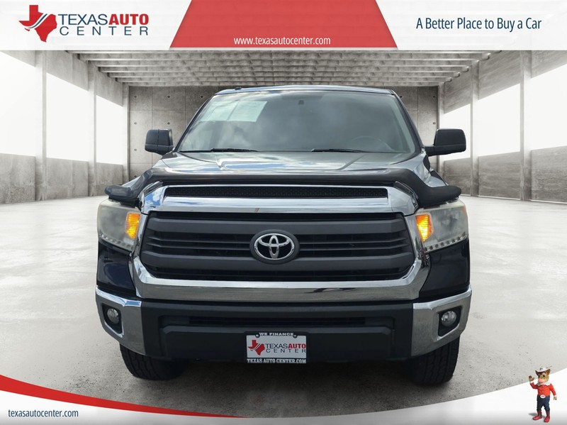 Toyota Tundra 4WD Vehicle Full-screen Gallery Image 3