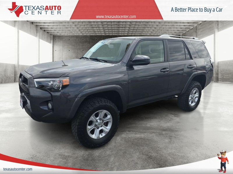 Toyota 4Runner Vehicle Full-screen Gallery Image 2