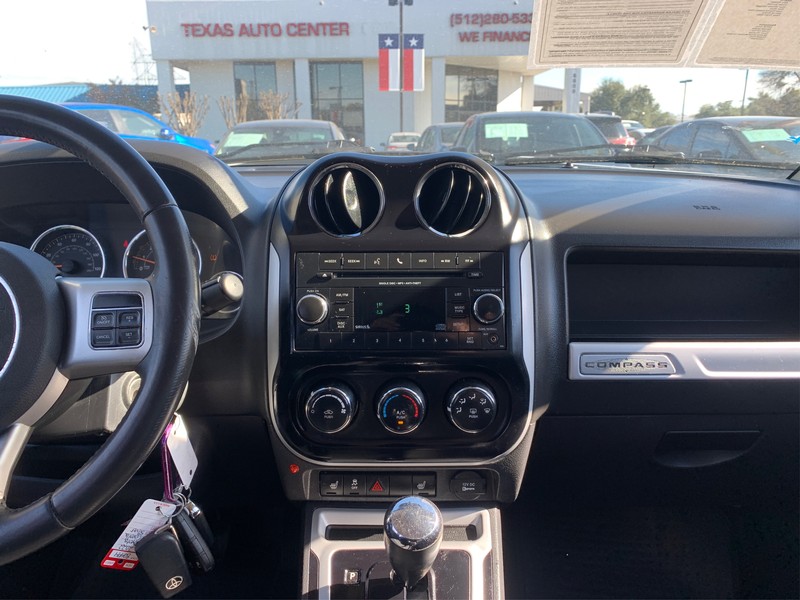 Jeep Compass Vehicle Full-screen Gallery Image 8