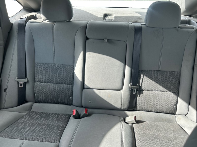 Chevrolet Impala Vehicle Full-screen Gallery Image 13