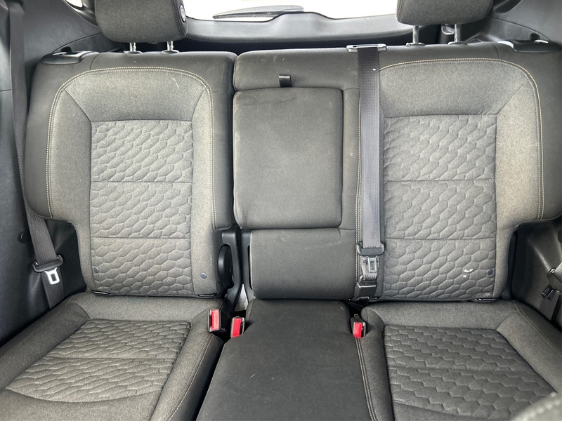 Chevrolet Equinox Vehicle Full-screen Gallery Image 13