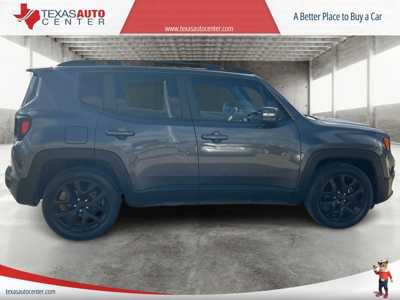 Jeep Renegade Vehicle Full-screen Gallery Image 4