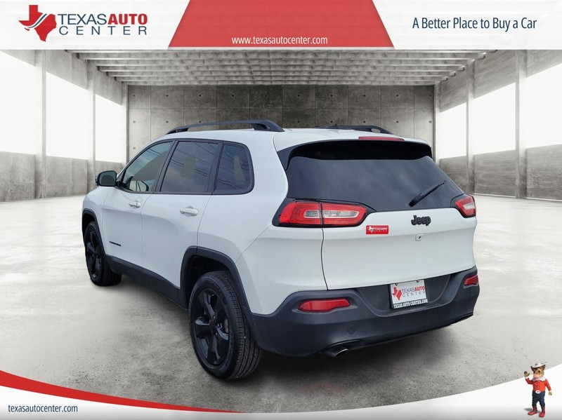 Jeep Cherokee Vehicle Full-screen Gallery Image 8