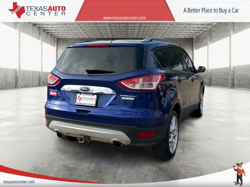 Ford Escape Vehicle Full-screen Gallery Image 7