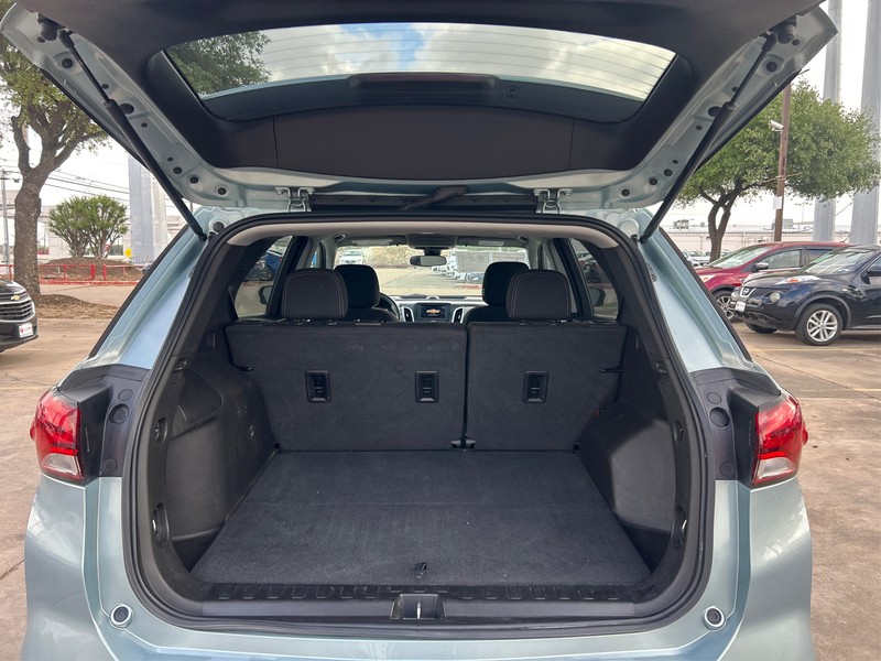 Chevrolet Equinox Vehicle Full-screen Gallery Image 11
